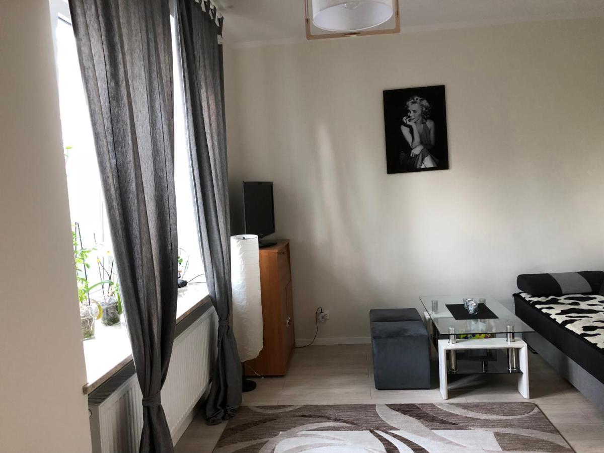 Two-Bedroom Apartment,1002256929:JPEG